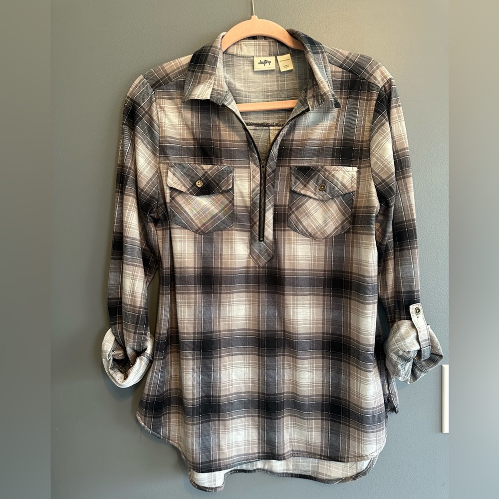 Plaid Daytrip Top